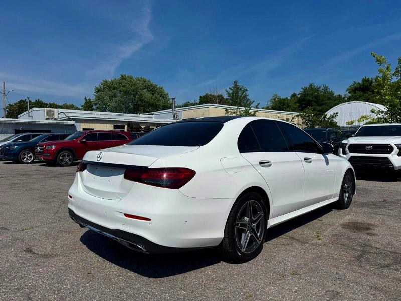 61520276 :رقم المزاد ، W1KZF8DB3NB025475 vin ، 2022 Mercedes-benz E مزاد بيع