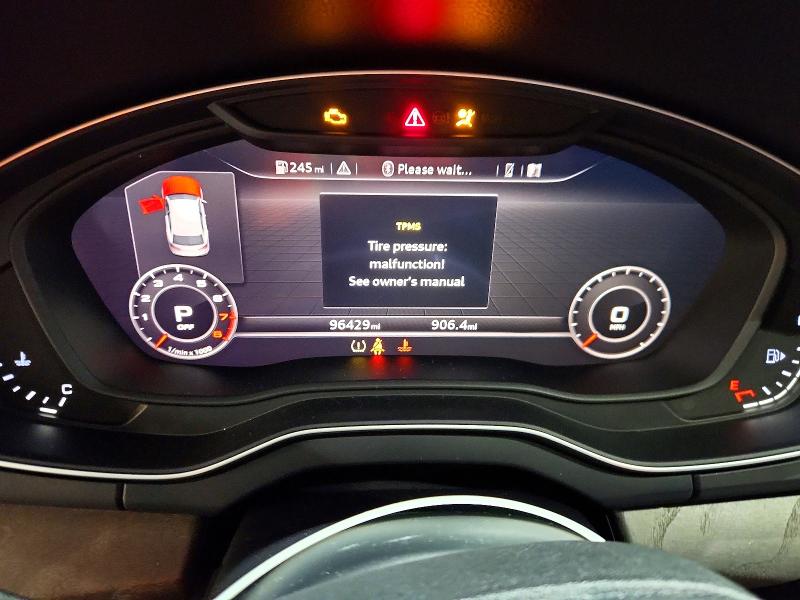 61142976 :رقم المزاد ، WA1BNAFY6J2022629 vin ، 2018 Audi Q5 مزاد بيع