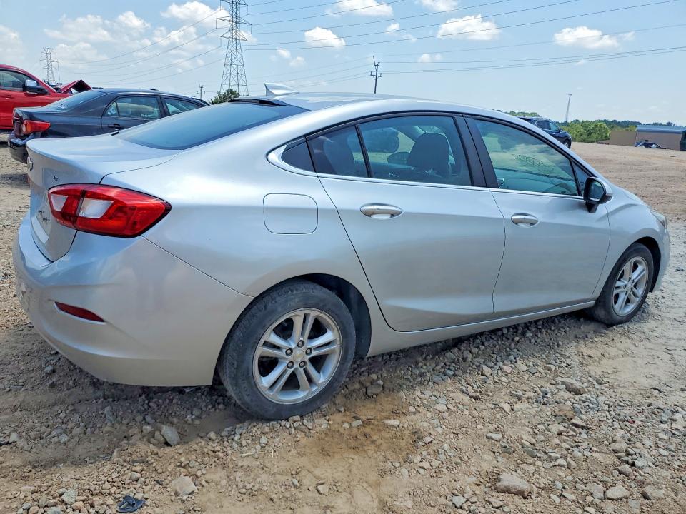 2017 Chevrolet Cruze მანქანა იყიდება აუქციონზე, vin: 1G1BE5SM2H7279373, აუქციონის ნომერი: 59303386
