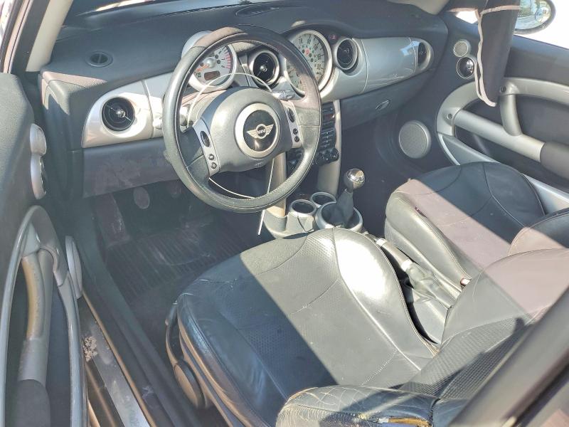 63128886 :رقم المزاد ، WMWRC334X2TC37790 vin ، 2002 Mini Cooper مزاد بيع