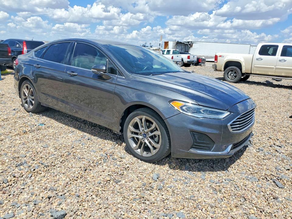 60695676 :رقم المزاد ، 3FA6P0CD9LR153121 vin ، 2020 Ford Fusion مزاد بيع