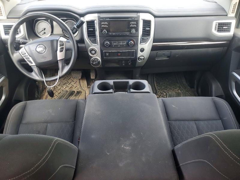 61354156 :رقم المزاد ، 1N6AA1EJ6JN528491 vin ، 2018 Nissan Titan مزاد بيع