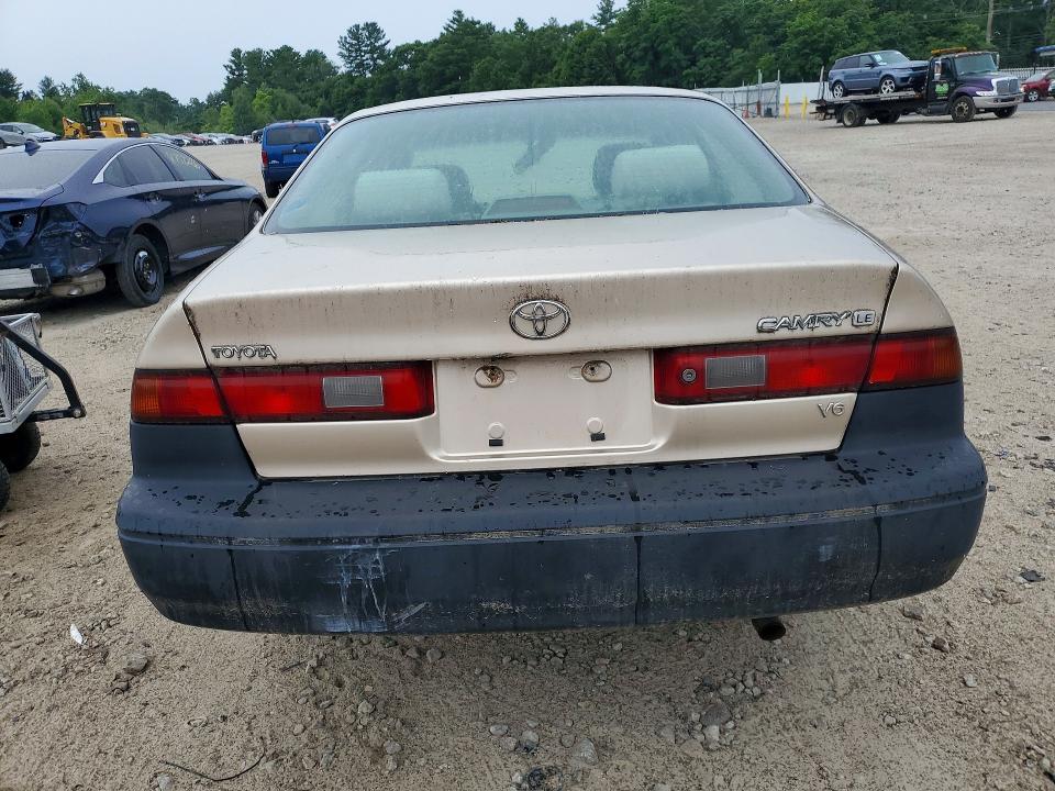 61844566 :رقم المزاد ، JT2BF22K9X0226381 vin ، 1999 Toyota Camry مزاد بيع