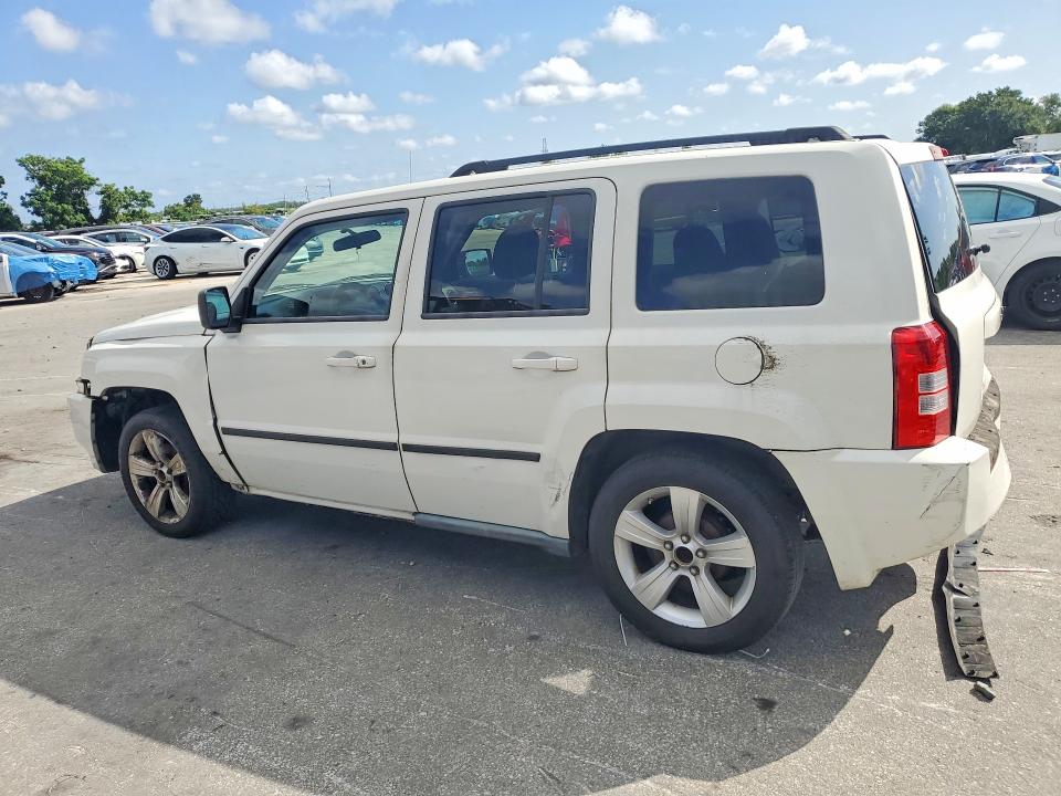 61048266 :رقم المزاد ، 1J4NT2GB2AD622040 vin ، 2010 Jeep Patriot مزاد بيع