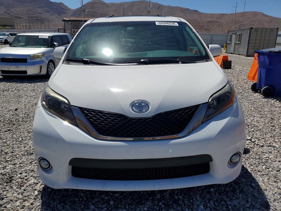 Продаж на аукціоні авто 2016 Toyota Sienna, vin: 5TDXK3DC3GS750076, номер лоту: 60988236