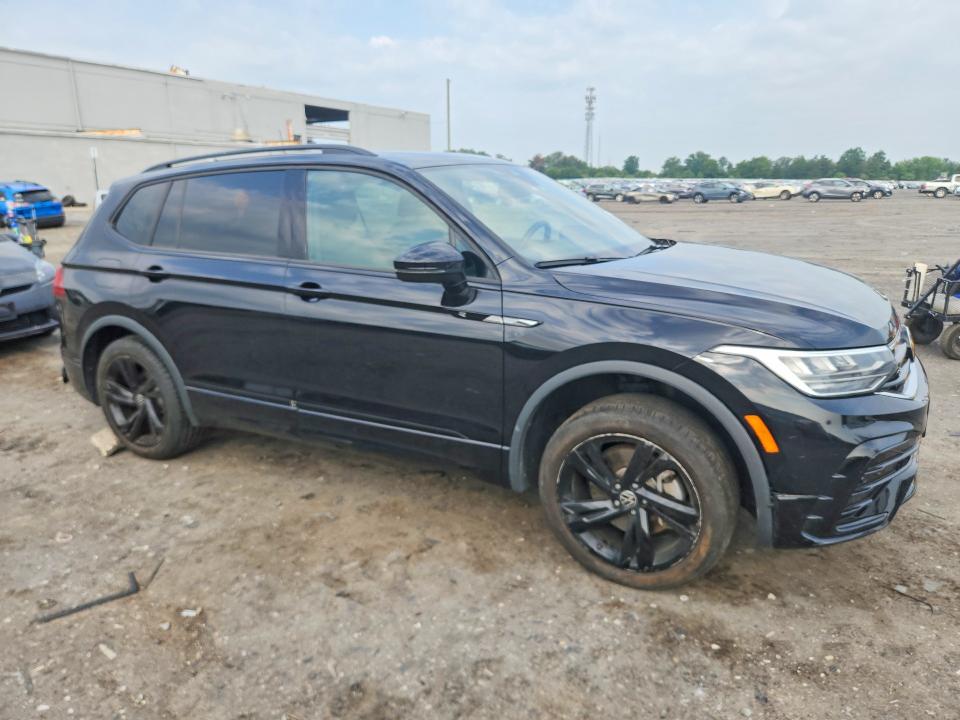 61392246 :رقم المزاد ، 3VVCB7AX2PM137512 vin ، 2023 Volkswagen Tiguan مزاد بيع