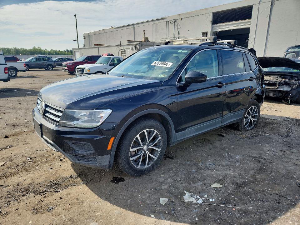 60936946 :رقم المزاد ، 3VV2B7AX4KM016761 vin ، 2019 Volkswagen Tiguan مزاد بيع