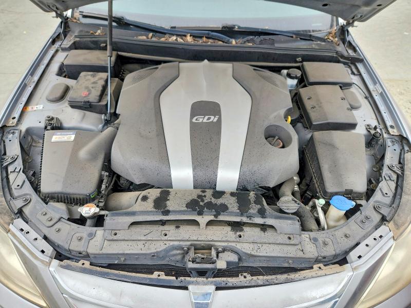 2013 Hyundai Genesis მანქანა იყიდება აუქციონზე, vin: KMHGC4DD2DU242647, აუქციონის ნომერი: 61582896