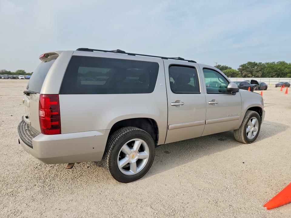 Продажа на аукционе авто 2007 Chevrolet Suburban, vin: 3GNFK16357G105481, номер лота: 62129986