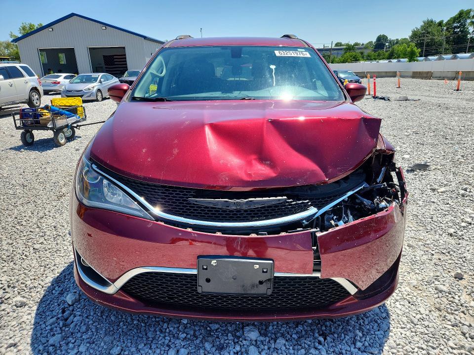 63251976 :رقم المزاد ، 2C4RC1EG3HR510595 vin ، 2017 Chrysler Pacifica مزاد بيع