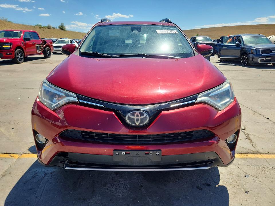 Продажа на аукционе авто 2018 Toyota Rav4, vin: JTMDFREV7JD239189, номер лота: 60957876