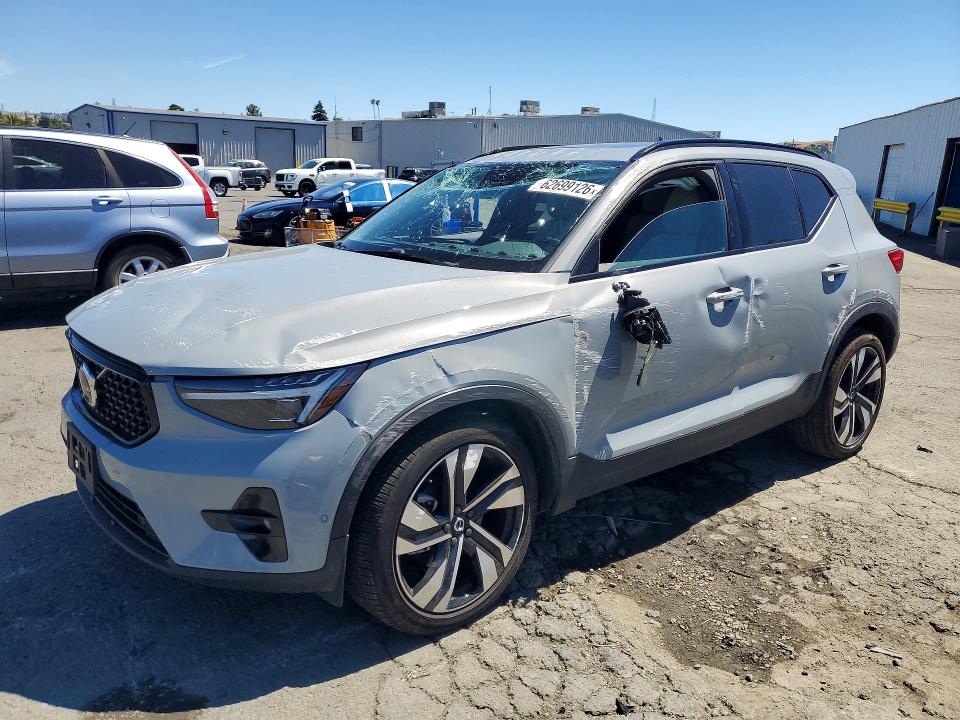 2024 Volvo Xc40 მანქანა იყიდება აუქციონზე, vin: YV4L12UM2R2299864, აუქციონის ნომერი: 62699126