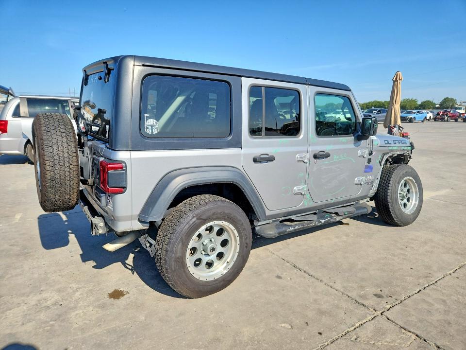 62973866 :رقم المزاد ، 1C4HJXDG5JW239915 vin ، 2018 Jeep Wrangler Unlimited مزاد بيع