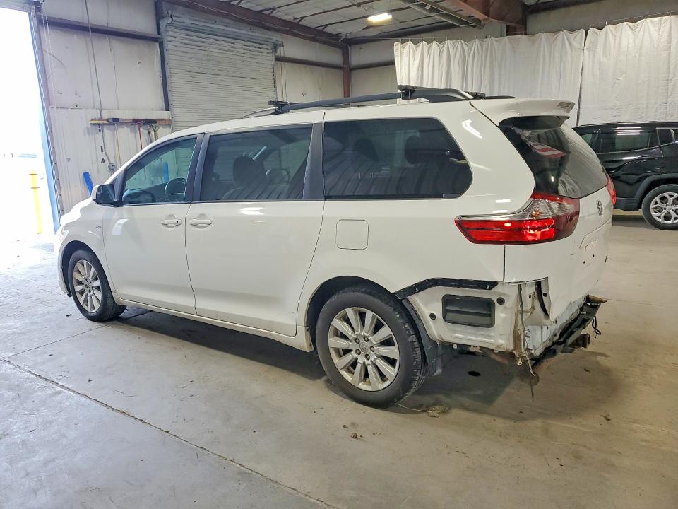 60561546 :رقم المزاد ، 5TDJZ3DCXHS167295 vin ، 2017 Toyota Sienna مزاد بيع