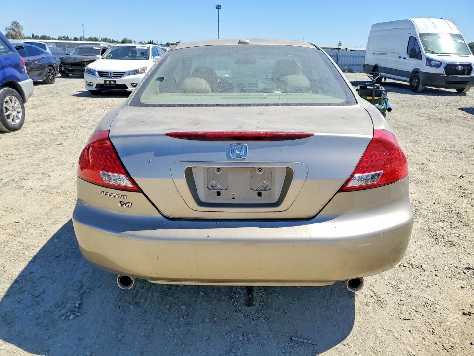 Продажа на аукционе авто 2006 Honda Accord, vin: 1HGCM826X6A008256, номер лота: 60462906