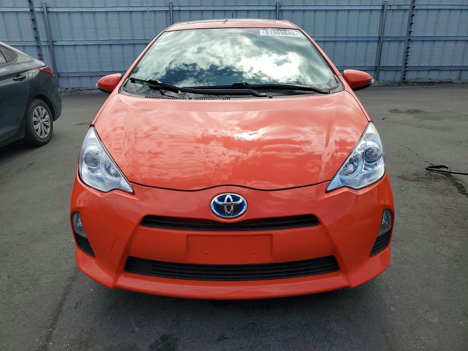 Продаж на аукціоні авто 2013 Toyota Prius C, vin: JTDKDTB36D1038340, номер лоту: 61865846