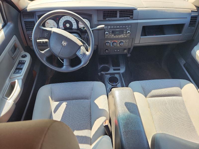 62984346 :رقم المزاد ، 1D7HW38K28S613221 vin ، 2008 Dodge Dakota مزاد بيع