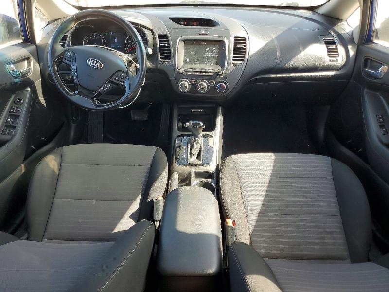 61790726 :رقم المزاد ، 3KPFL4A76HE138570 vin ، 2017 Kia Forte مزاد بيع