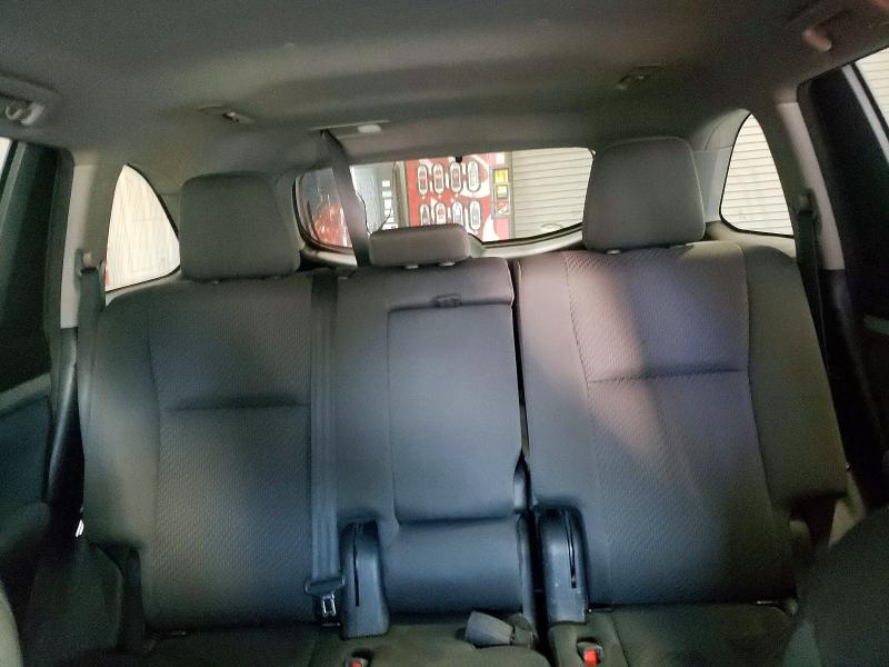Auction sale of the 2018 Toyota Highlander, vin: 5TDZZRFH3JS257702, lot number: 63133136