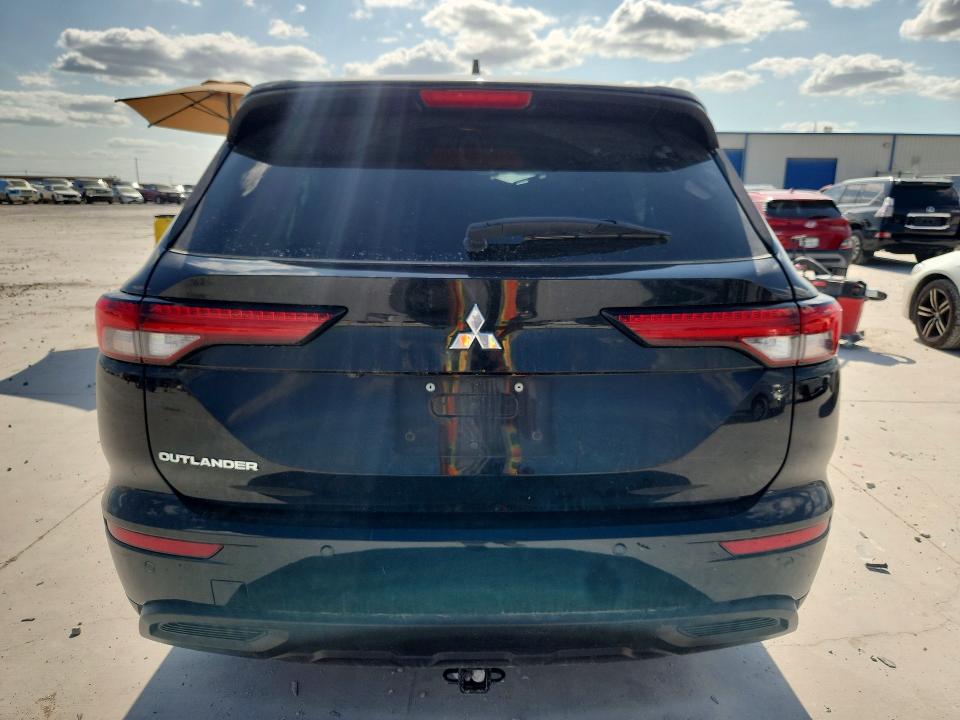60824946 :رقم المزاد ، JA4J3TA89NZ048109 vin ، 2022 Mitsubishi Outlander مزاد بيع