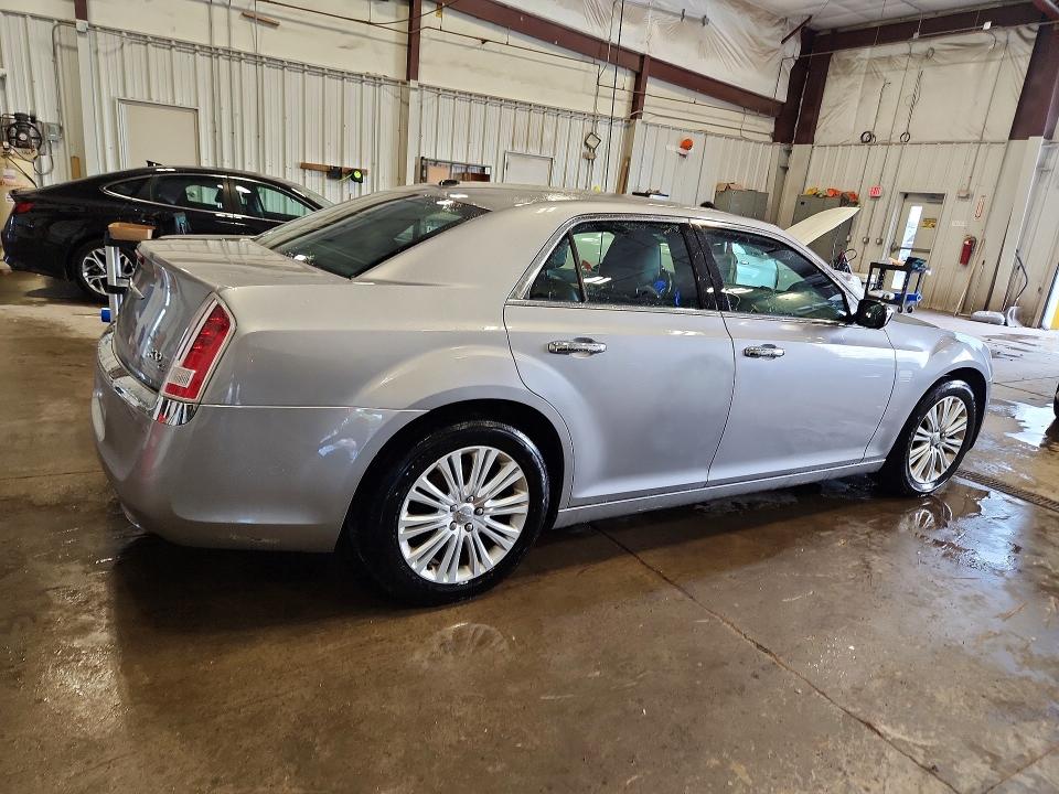 2014 Chrysler 300c მანქანა იყიდება აუქციონზე, vin: 2C3CCAKG7EH260441, აუქციონის ნომერი: 60041436