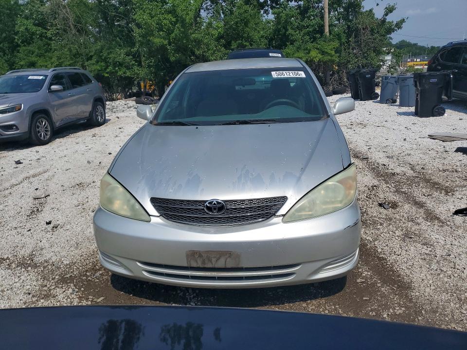 50612106 :رقم المزاد ، 4T1BE32KX4U843501 vin ، 2004 Toyota Camry مزاد بيع