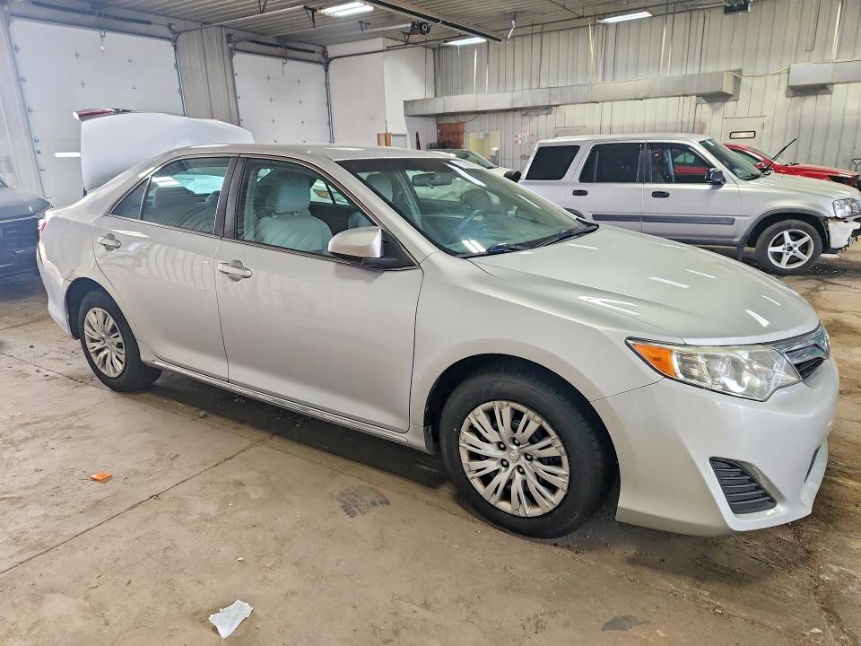 Продажа на аукционе авто 2014 Toyota Camry, vin: 4T4BF1FK1ER439814, номер лота: 61382556