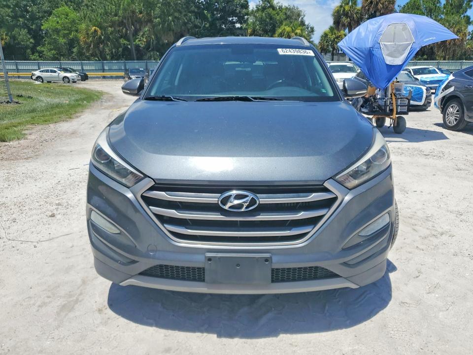 62439836 :رقم المزاد ، KM8J3CA22HU539474 vin ، 2017 Hyundai Tucson مزاد بيع