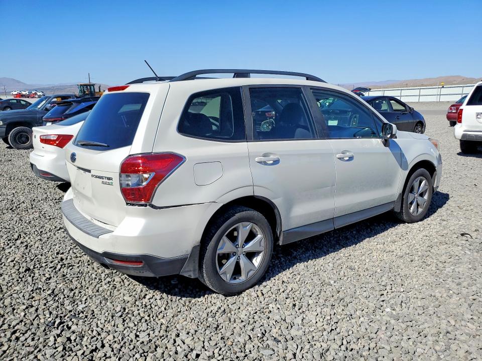 2015 Subaru Forester მანქანა იყიდება აუქციონზე, vin: JF2SJADCXFH524543, აუქციონის ნომერი: 62115176