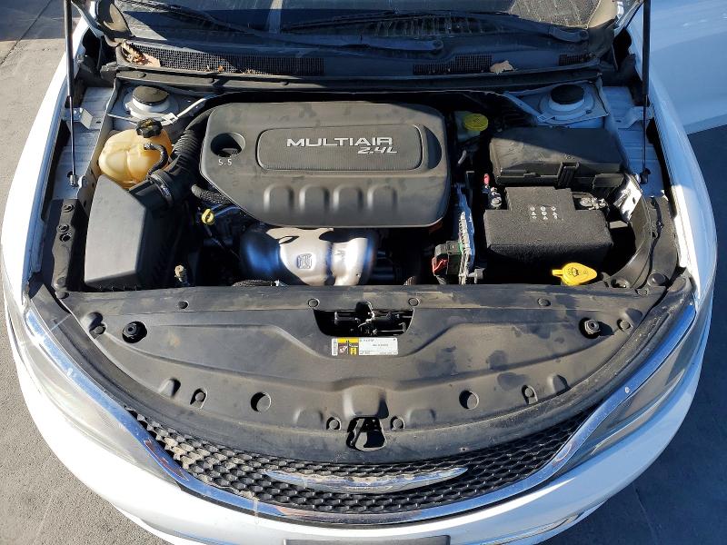 62620396 :رقم المزاد ، 1C3CCCAB8GN127540 vin ، 2016 Chrysler 200 مزاد بيع