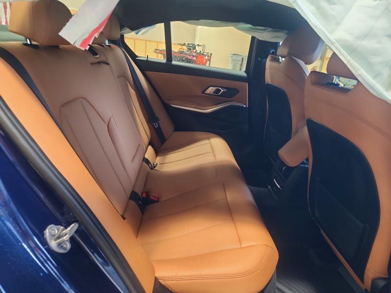 63014906 :رقم المزاد ، 3MW89FF03P8C93702 vin ، 2023 Bmw 330xi مزاد بيع