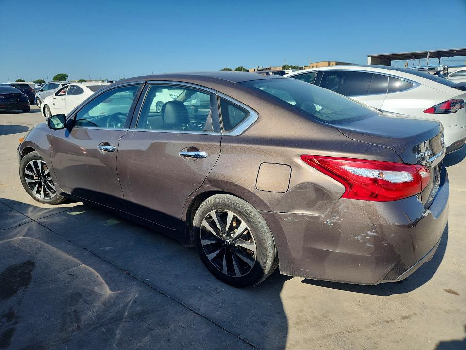 62437166 :رقم المزاد ، 1N4AL3AP2HC218126 vin ، 2017 Nissan Altima مزاد بيع