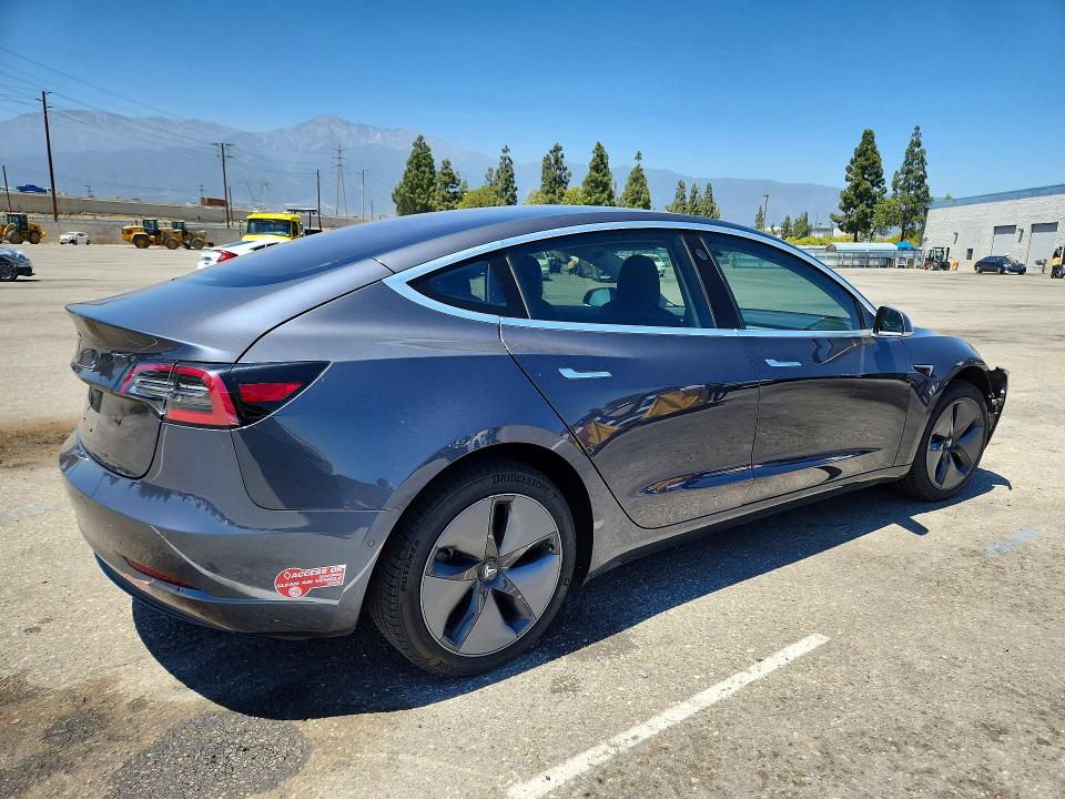 Продажа на аукционе авто 2017 Tesla Model 3, vin: 5YJ3E1EAXHF001224, номер лота: 59319836