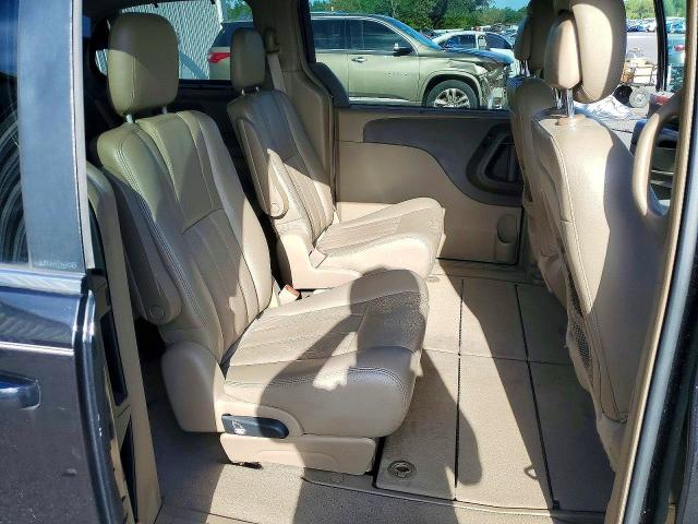 61107106 :رقم المزاد ، 2C4RC1CG4CR135053 vin ، 2012 Chrysler Town & Country مزاد بيع