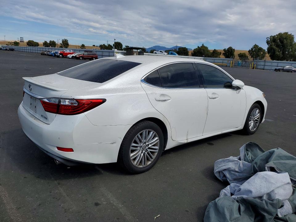 Продажа на аукционе авто 2015 Lexus Es, vin: JTHBK1GG0F2206054, номер лота: 61918016