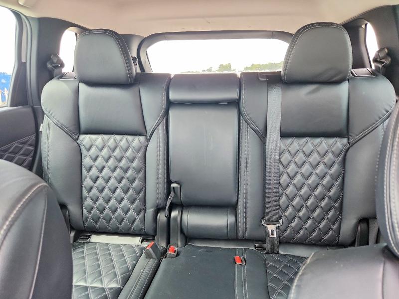 61794106 :رقم المزاد ، JA4J4VA80PZ007315 vin ، 2023 Mitsubishi Outlander مزاد بيع