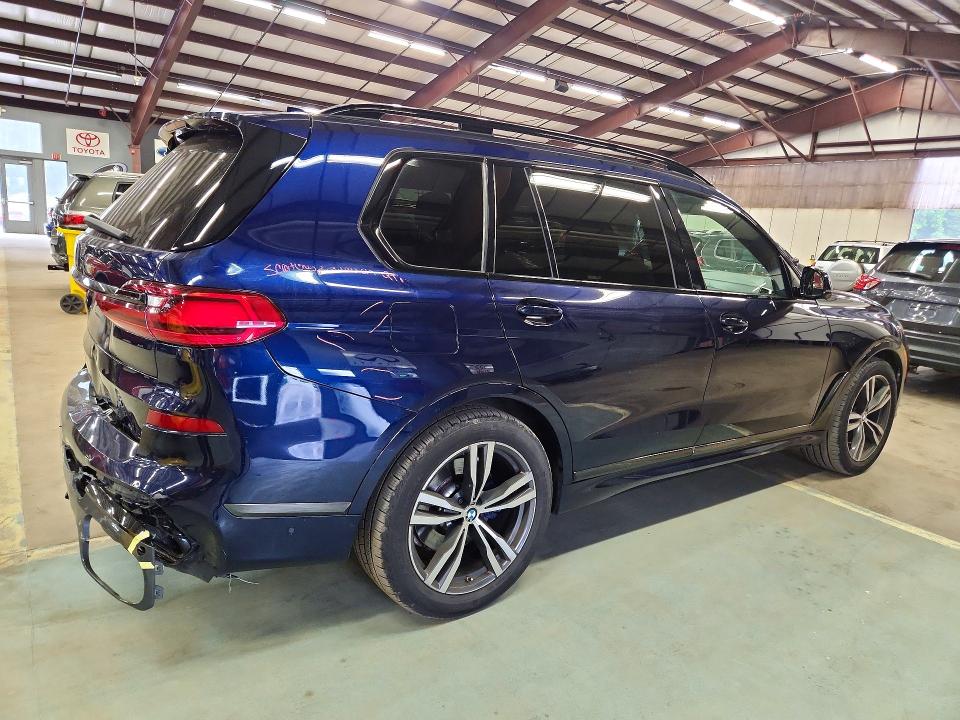 62302656 :رقم المزاد ، 5UXCW2C05M9H18746 vin ، 2021 Bmw X7 مزاد بيع