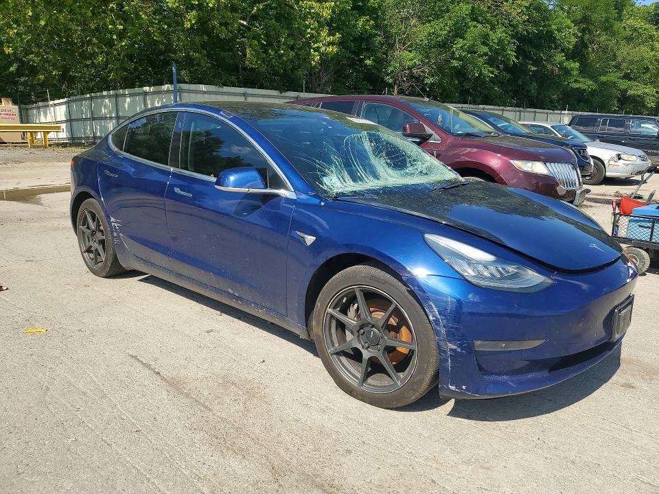 Продаж на аукціоні авто 2018 Tesla Model 3, vin: 5YJ3E1EB7JF064358, номер лоту: 60473166