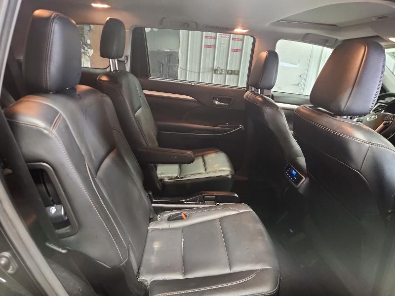 2017 Toyota Highlander მანქანა იყიდება აუქციონზე, vin: 5TDJZRFH7HS449132, აუქციონის ნომერი: 61506016