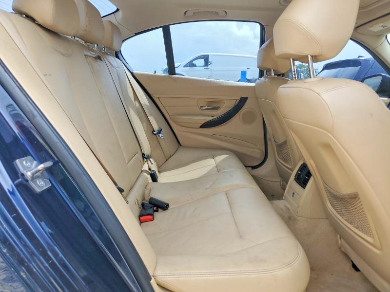62212716 :رقم المزاد ، WBA3B5C51DF598465 vin ، 2013 Bmw 328 مزاد بيع