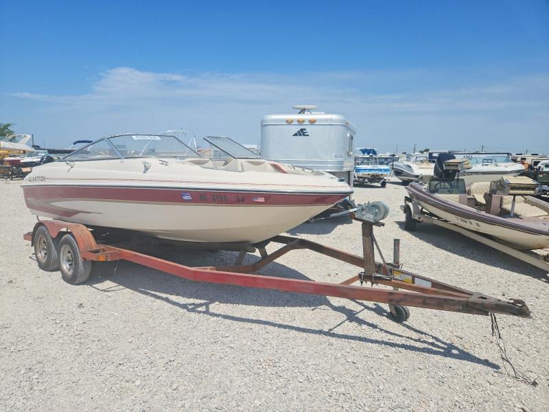 2001 Glastron Boat მანქანა იყიდება აუქციონზე, vin: GLA250941001, აუქციონის ნომერი: 63001956