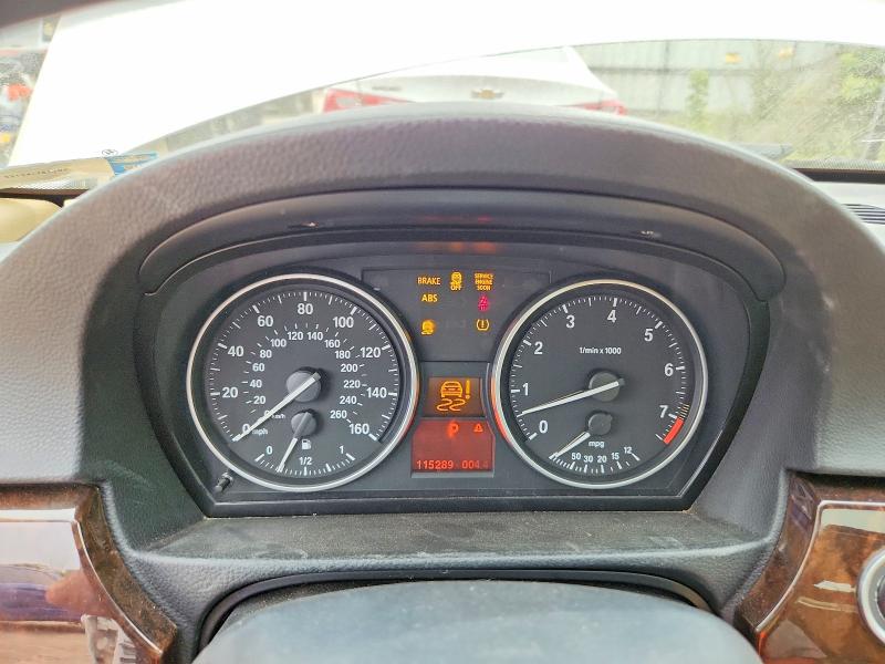 61608786 :رقم المزاد ، WBAPH7C57BE850556 vin ، 2011 Bmw 328 مزاد بيع