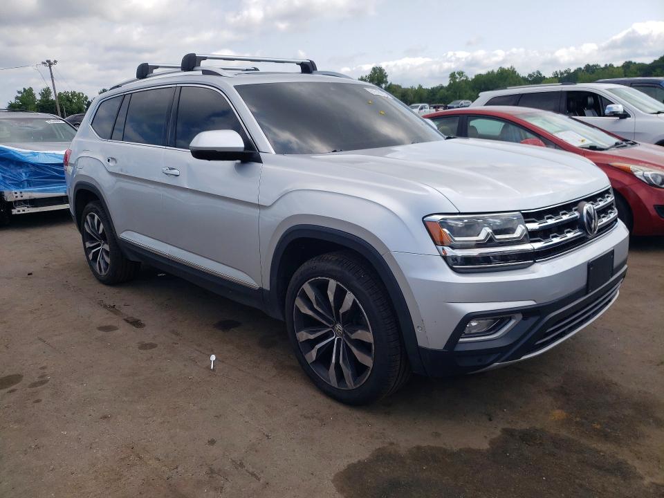 61518816 :رقم المزاد ، 1V2NR2CA3KC569484 vin ، 2019 Volkswagen Atlas مزاد بيع