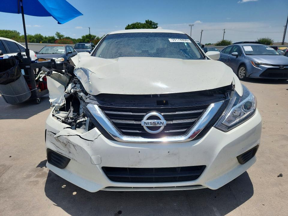 2018 Nissan Altima მანქანა იყიდება აუქციონზე, vin: 1N4AL3AP2JC262925, აუქციონის ნომერი: 59178866
