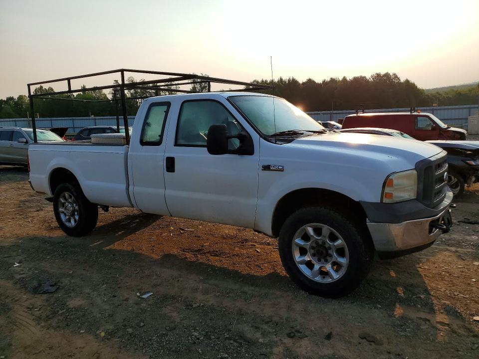 62462326 :رقم المزاد ، 1FTSX21515EC76658 vin ، 2005 Ford F250 مزاد بيع