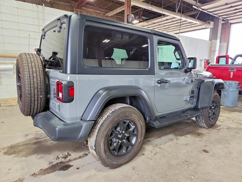 60211616 :رقم المزاد ، 1C4GJXAG6NW186096 vin ، 2022 Jeep Wrangler مزاد بيع