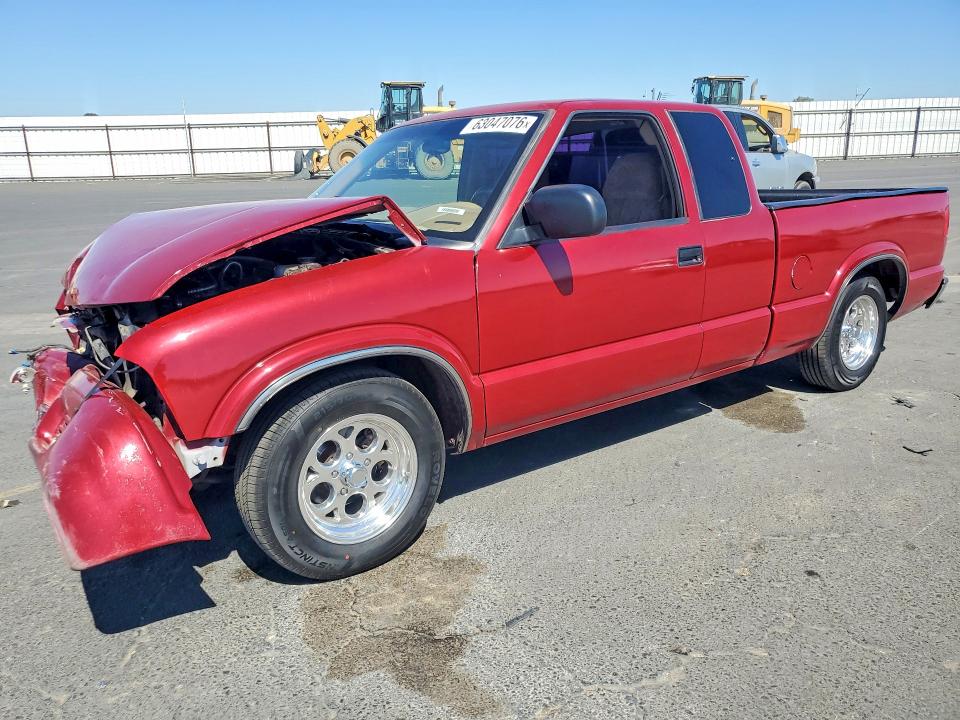 63047076 :رقم المزاد ، 1GTCS19W528219934 vin ، 2002 Gmc Sonoma مزاد بيع