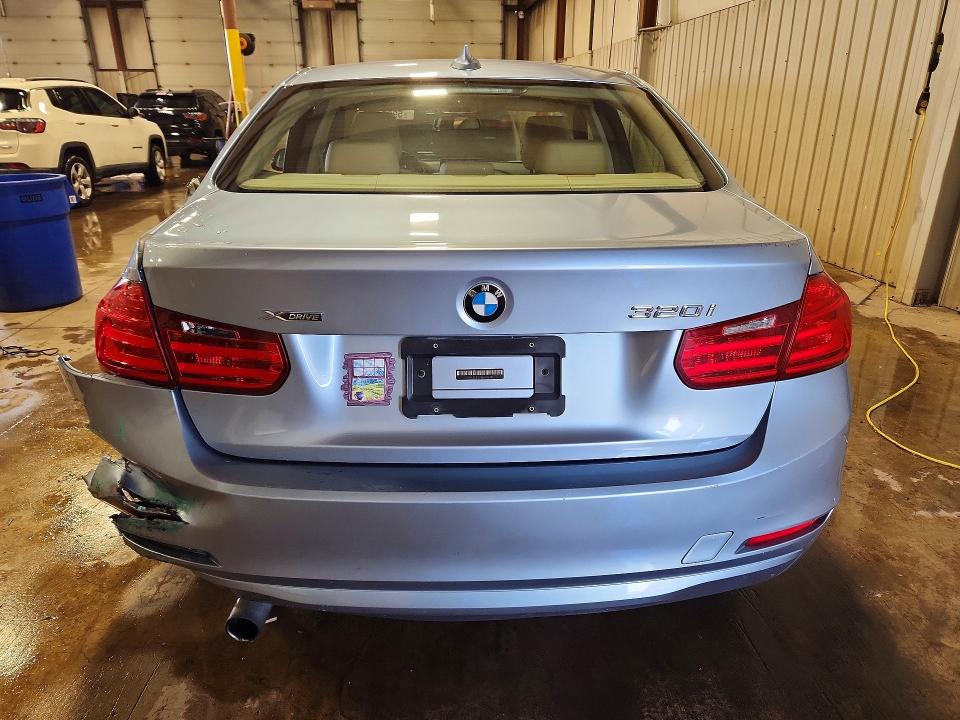 59951766 :رقم المزاد ، WBA3C3G53ENR25435 vin ، 2014 Bmw 320 مزاد بيع