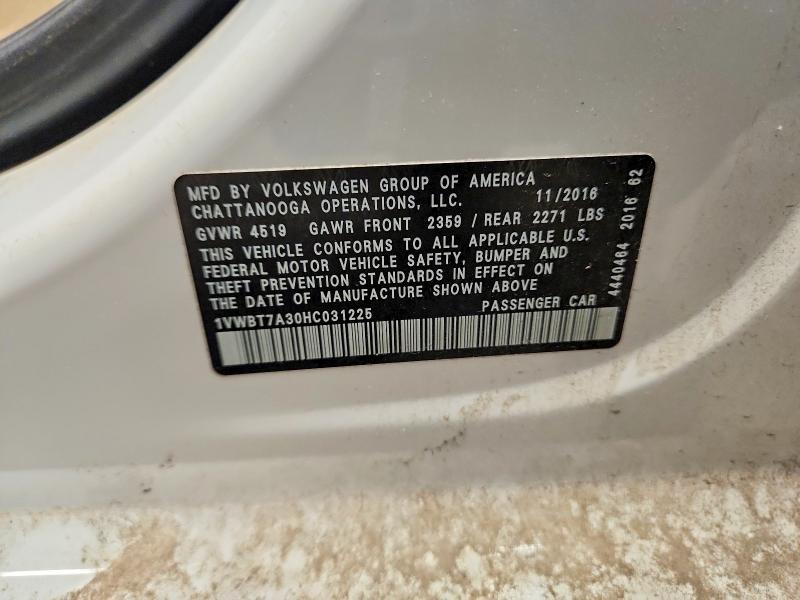 61721296 :رقم المزاد ، 1VWBT7A30HC031225 vin ، 2017 Volkswagen Passat مزاد بيع