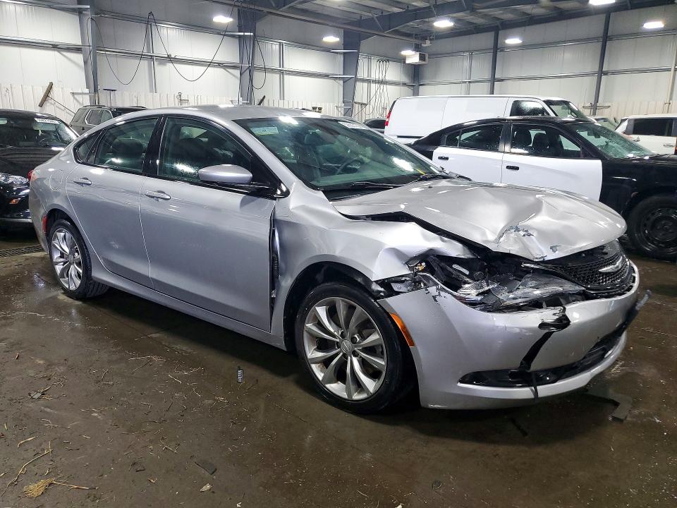 59880156 :رقم المزاد ، 1C3CCCBG5FN551492 vin ، 2015 Chrysler 200 مزاد بيع
